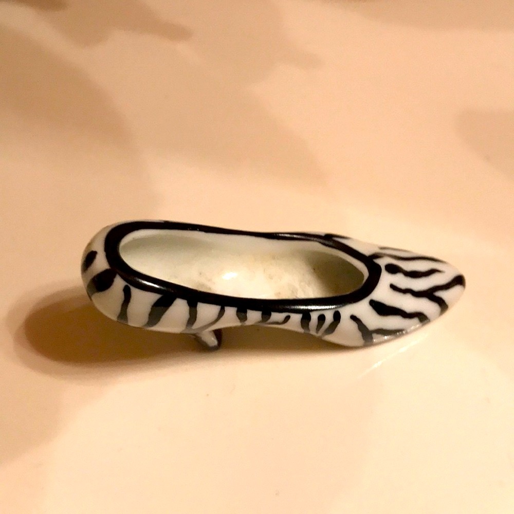 Limoges SHOE🌺signed